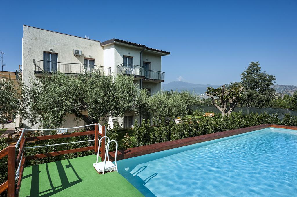 Villa Collina Giardini Naxos Exterior photo