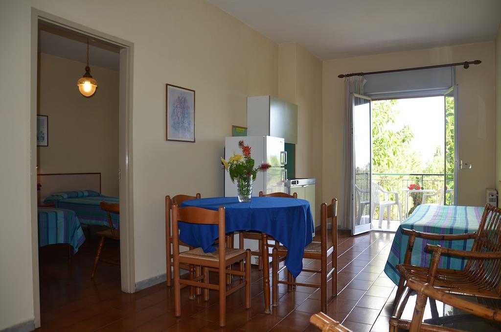 Villa Collina Giardini Naxos Room photo